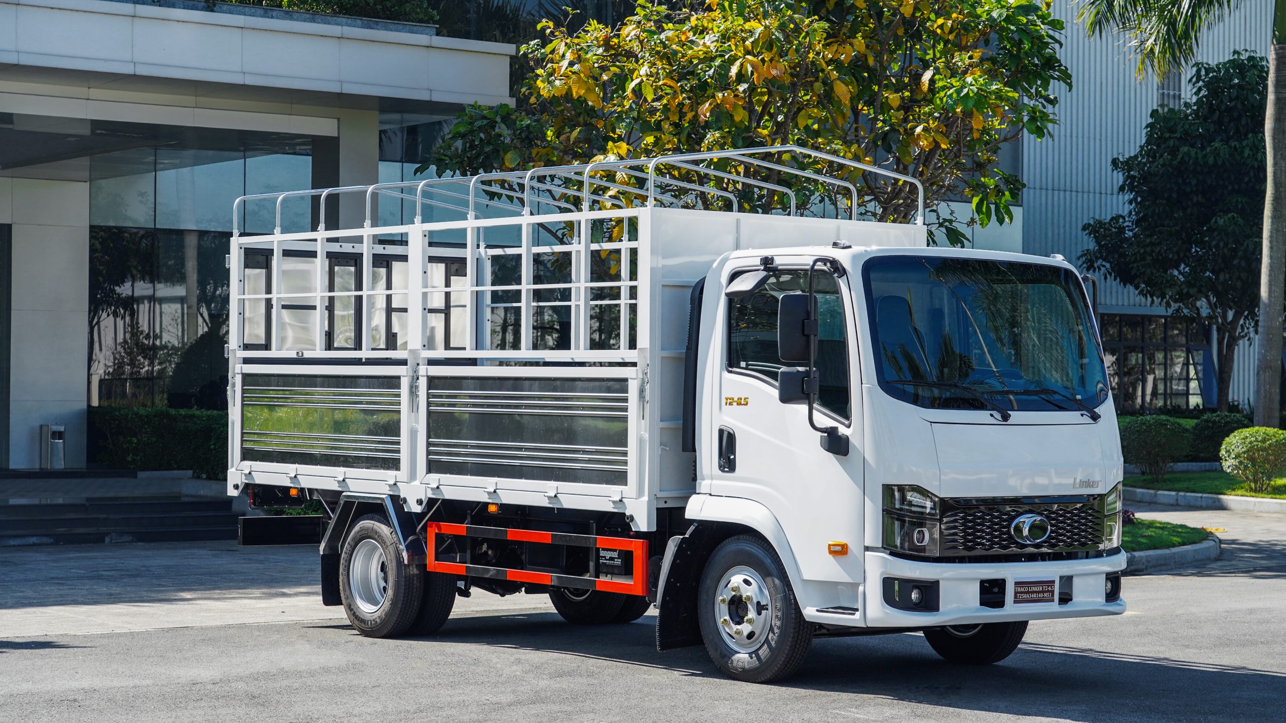 Thaco Linker T2-6.5 Thùng mui bạt