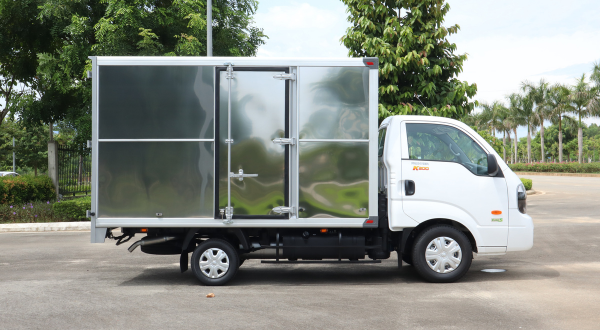 Xe tải KIA K200 Thùng kín 1.990 kg - Thùng 3.2m